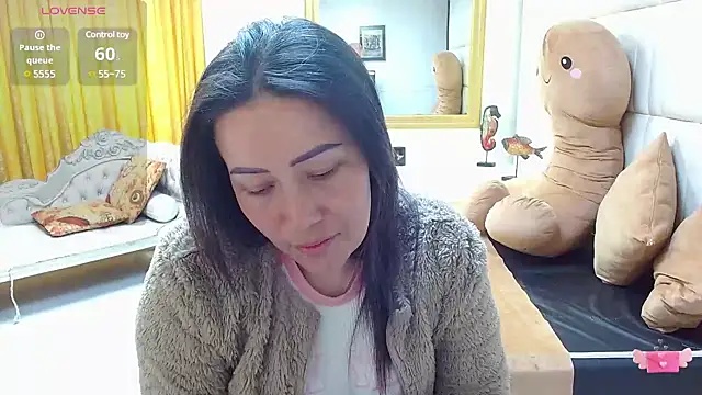 Snapshot of gaby_trent chatting on February 15, 2025, 3:17 pm gaby trent online show from February 15, 2025, 3:17 pm