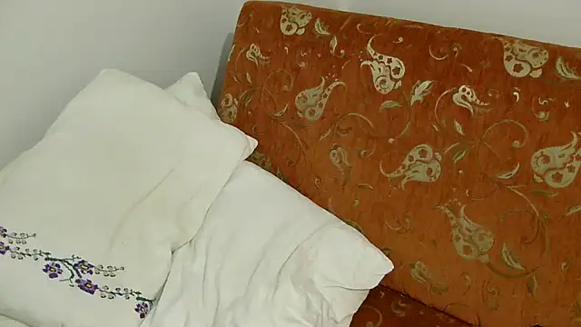 husoizmir online show from October 30, 2025, 5:10 pm