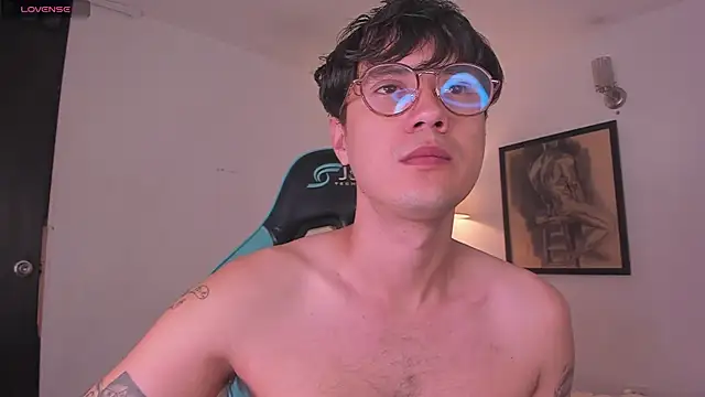 LeaneSeb online show from November 22, 2025, 10:47 am