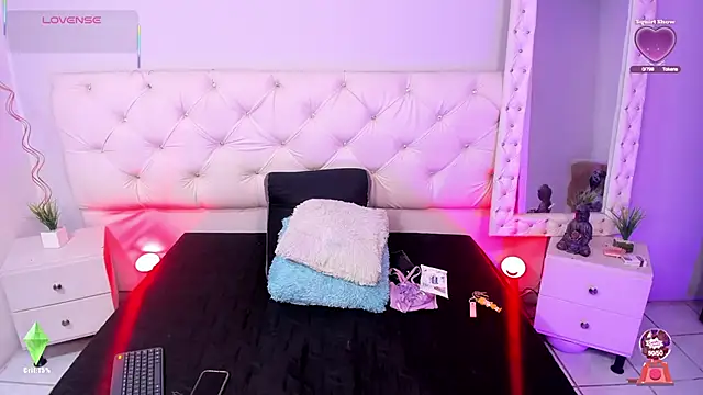 Snapshot of ximena_slut_21 chatting on October 1, 2025, 3:33 am ximena slut 21 online show from October 1, 2025, 3:33 am