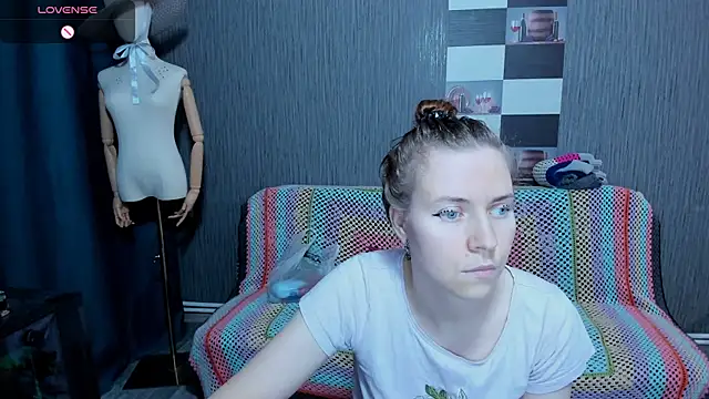 pa1e pr1ncess online show from October 26, 2025, 10:15 am