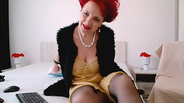 MilfSupreme online show from March 11, 2026, 12:32 pm