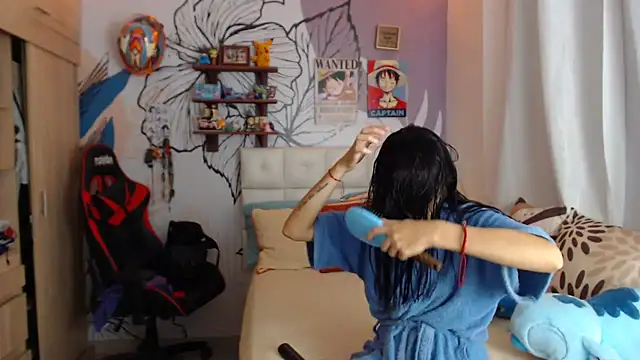 Snapshot of LinzyBaner chatting on September 26, 2025, 11:22 pm LinzyBaner online show from September 26, 2025, 11:22 pm