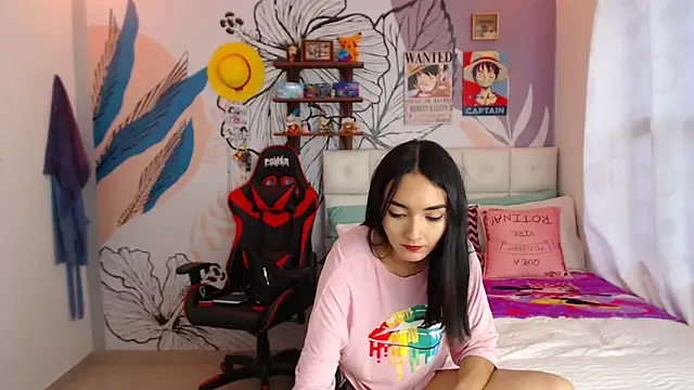 Snapshot of LinzyBaner chatting on February 28, 2025, 9:44 pm LinzyBaner online show from February 28, 2025, 9:44 pm