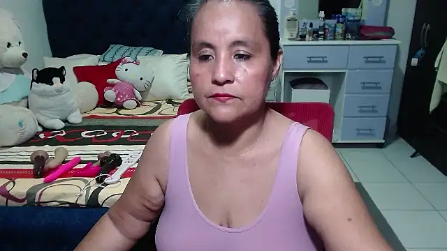 Snapshot of pervert_mommy_ chatting on September 22, 2025, 12:00 pm pervert mommy  online show from September 22, 2025, 12:00 pm