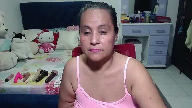 Snapshot of pervert_mommy_ chatting on October 1, 2025, 11:03 am pervert mommy  online show from October 1, 2025, 11:03 am