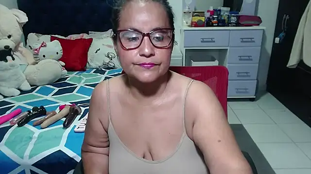 Snapshot of pervert_mommy_ chatting on October 7, 2025, 10:49 am pervert mommy  online show from October 7, 2025, 10:49 am