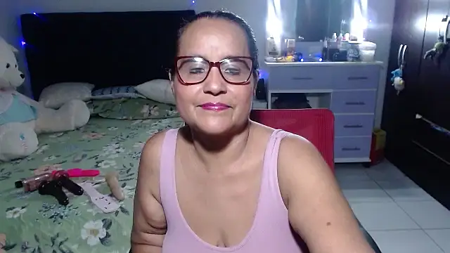 pervert mommy  online show from February 20, 2026, 10:39 am