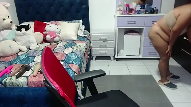 Snapshot of pervert_mommy_ chatting on October 25, 2025, 10:25 am pervert mommy  online show from October 25, 2025, 10:25 am