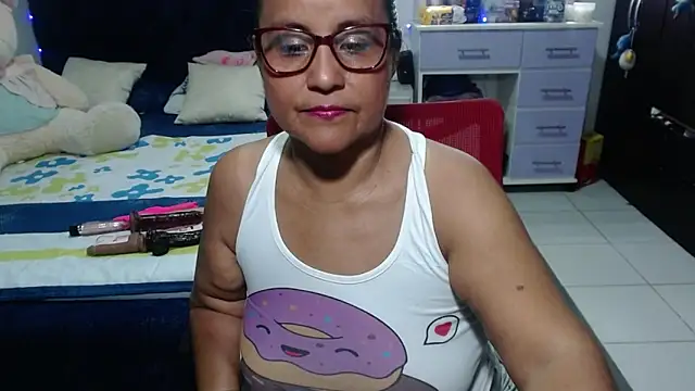 pervert mommy  online show from March 5, 2026, 9:28 am