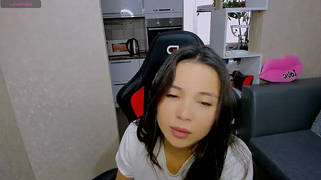 Snapshot of AyaMoon chatting on September 22, 2025, 4:40 am AyaMoon online show from September 22, 2025, 4:40 am