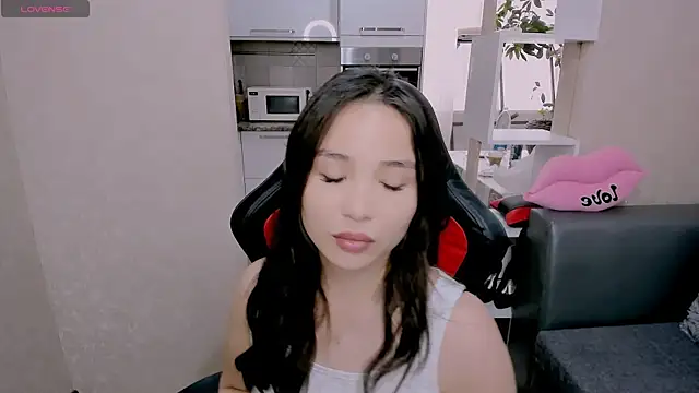 Snapshot of AyaMoon chatting on September 30, 2025, 5:02 am AyaMoon online show from September 30, 2025, 5:02 am