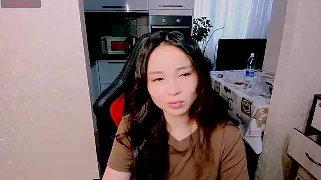 Snapshot of AyaMoon chatting on October 31, 2025, 5:15 am AyaMoon online show from October 31, 2025, 5:15 am