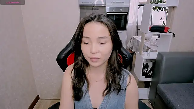 Snapshot of AyaMoon chatting on October 7, 2025, 4:57 am AyaMoon online show from October 7, 2025, 4:57 am