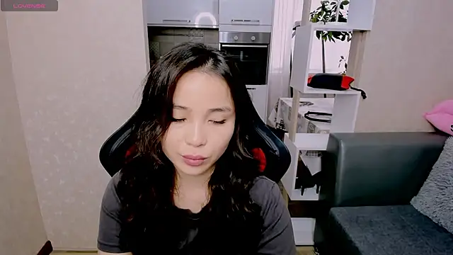 Snapshot of AyaMoon chatting on October 10, 2025, 4:13 am AyaMoon online show from October 10, 2025, 4:13 am