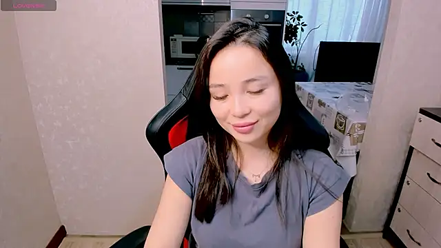 Snapshot of AyaMoon chatting on October 30, 2025, 4:44 am AyaMoon online show from October 30, 2025, 4:44 am