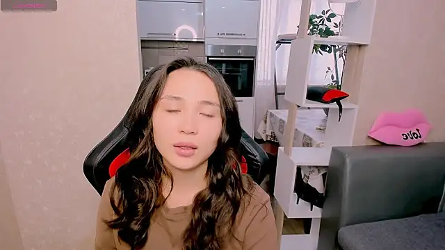 Snapshot of AyaMoon chatting on October 17, 2025, 3:54 am AyaMoon online show from October 17, 2025, 3:54 am