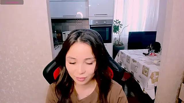 Snapshot of AyaMoon chatting on October 27, 2025, 5:30 am AyaMoon online show from October 27, 2025, 5:30 am