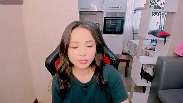 Snapshot of AyaMoon chatting on October 23, 2025, 5:06 am AyaMoon online show from October 23, 2025, 5:06 am