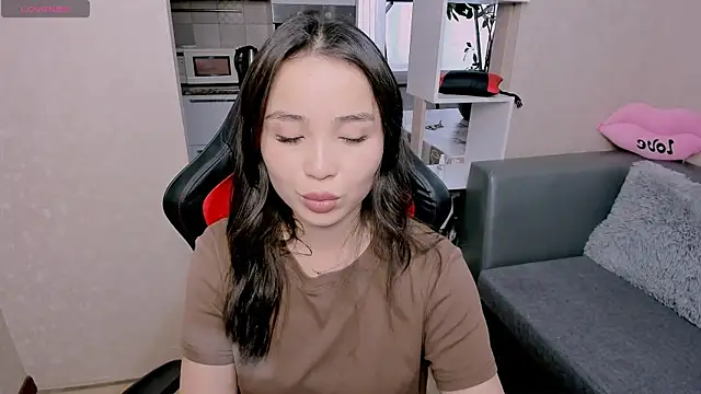 Snapshot of AyaMoon chatting on October 8, 2025, 5:31 am AyaMoon online show from October 8, 2025, 5:31 am