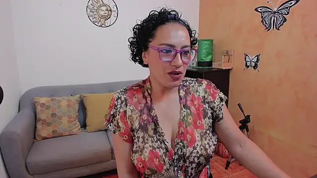 scarlet wet online show from March 9, 2026, 10:13 pm