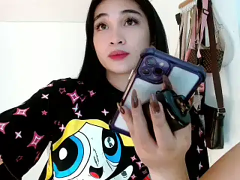 SweetLilly 18 online show from February 19, 2025, 3:05 pm