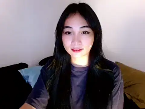 SweetLilly 18 online show from March 5, 2025, 2:14 am