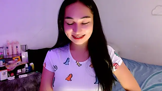 SweetLilly 18 online show from September 27, 2025, 3:34 am