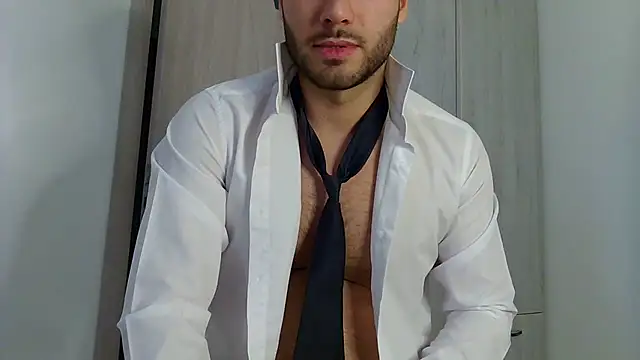 Justynn1 online show from February 24, 2025, 6:27 am