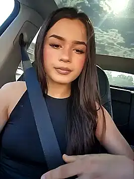 SophiaXJohn online show from June 1, 2026, 9:25 pm