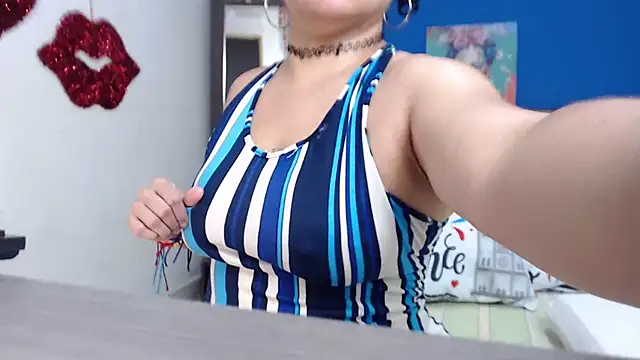 GlendaStarx online show from July 15, 2026, 10:06 pm