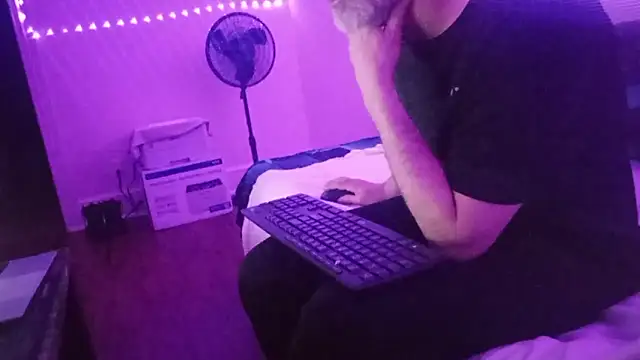 Kitrider online show from March 17, 2026, 3:20 am