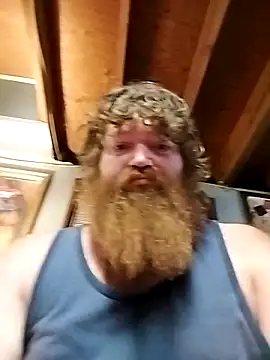 Snapshot of RedDelicious69 chatting on October 28, 2025, 12:44 am RedDelicious69 online show from October 28, 2025, 12:44 am