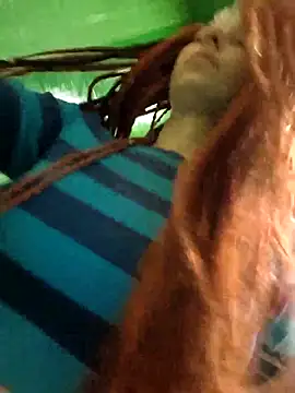 Snapshot of Frost_foxy chatting on October 7, 2025, 2:12 am Frost foxy online show from October 7, 2025, 2:12 am