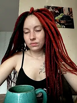 Snapshot of Frost_foxy chatting on September 17, 2025, 5:20 am Frost foxy online show from September 17, 2025, 5:20 am