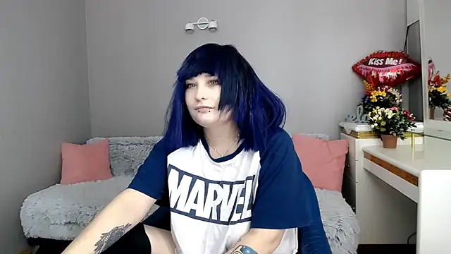 Estheri online show from February 10, 2026, 7:40 am