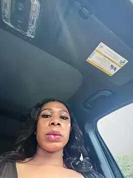 Snapshot of Belle___ chatting on May 28, 2026, 2:34 pm Belle online show from May 28, 2026, 2:34 pm