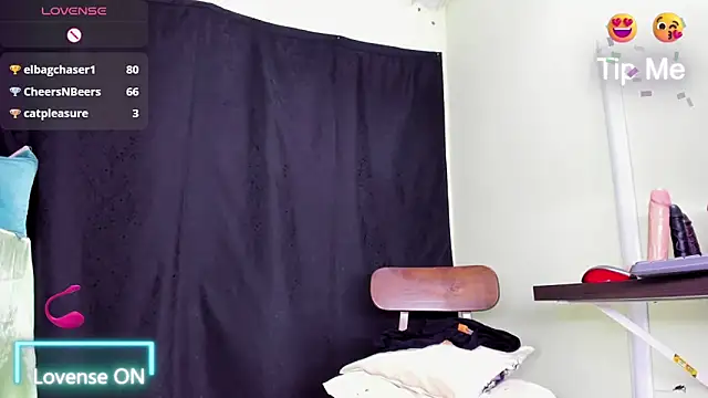 ElikoLanny  online show from February 7, 2025, 3:34 am