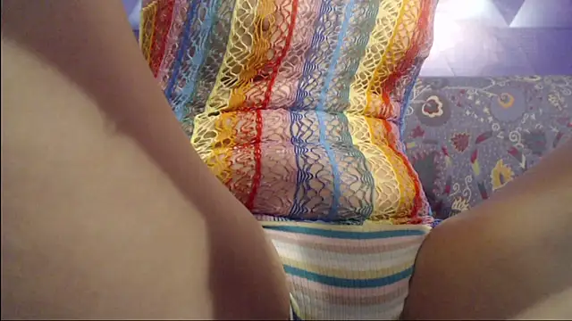 Olivia118 online show from September 20, 2025, 5:01 am