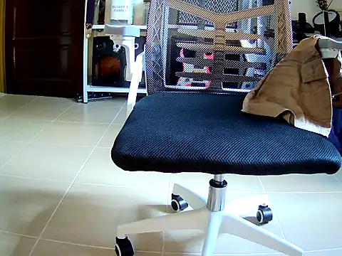 Snapshot of jilat77 chatting on October 13, 2025, 1:51 am jilat77 online show from October 13, 2025, 1:51 am