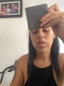 AlondraDiossa03 online show from February 20, 2025, 5:52 pm