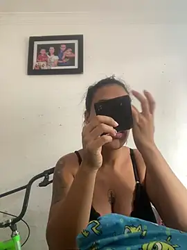 AlondraDiossa03 online show from February 14, 2025, 5:57 pm