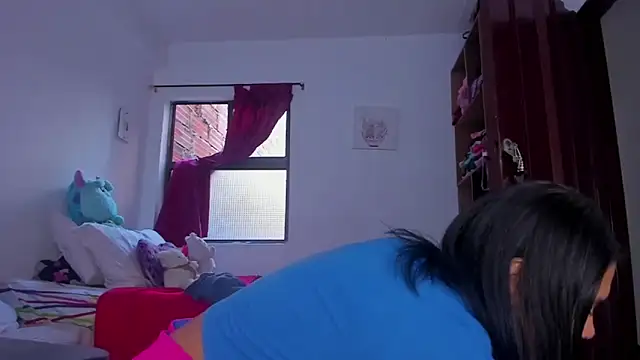 AlondraDiossa03 online show from January 18, 2026, 4:43 pm