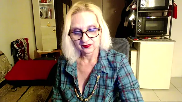 Snapshot of Ala-N-Dala chatting on March 19, 2025, 2:16 am Ala-N-Dala online show from March 19, 2025, 2:16 am