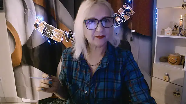 Snapshot of Ala-N-Dala chatting on October 25, 2025, 7:29 am Ala-N-Dala online show from October 25, 2025, 7:29 am