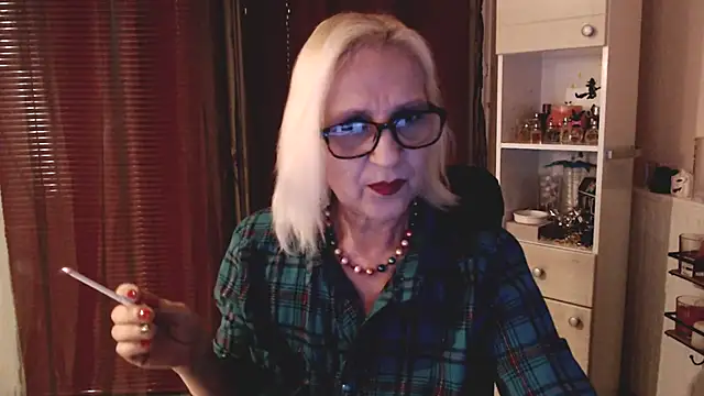 Snapshot of Ala-N-Dala chatting on January 13, 2025, 10:24 pm Ala-N-Dala online show from January 13, 2025, 10:24 pm