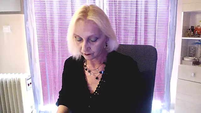 Snapshot of Ala-N-Dala chatting on February 6, 2025, 11:31 am Ala-N-Dala online show from February 6, 2025, 11:31 am