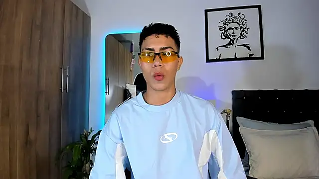 AlanNaughty online show from April 16, 2026, 12:00 am