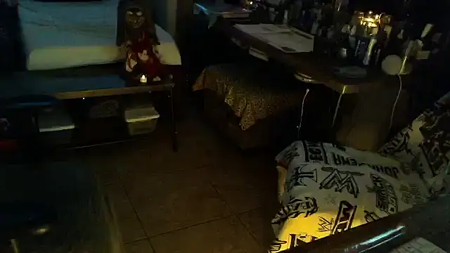 mycock2474u online show from October 1, 2025, 2:49 am