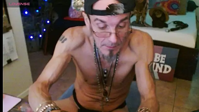 mycock2474u online show from March 21, 2025, 10:28 am